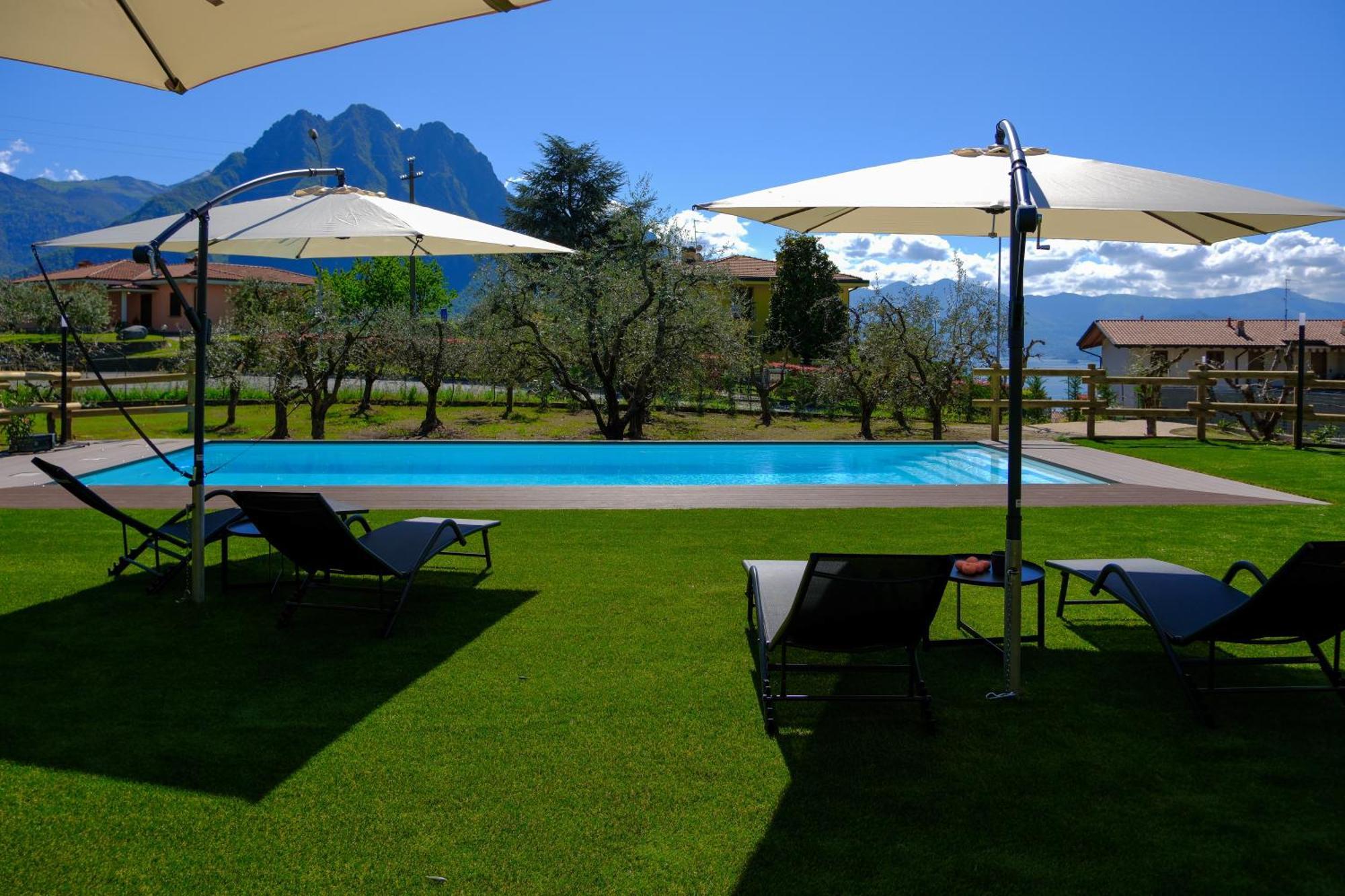 Costa Blu - Terrace Overlooking The Lake & Pool Riva di Solto Exterior foto